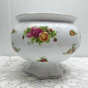 Royal Albert Old Country Roses Rose Bowl Vase with Flower Frog & Pin Holder